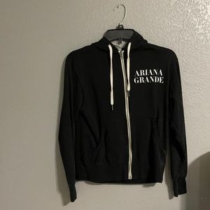 ariana grande zip up